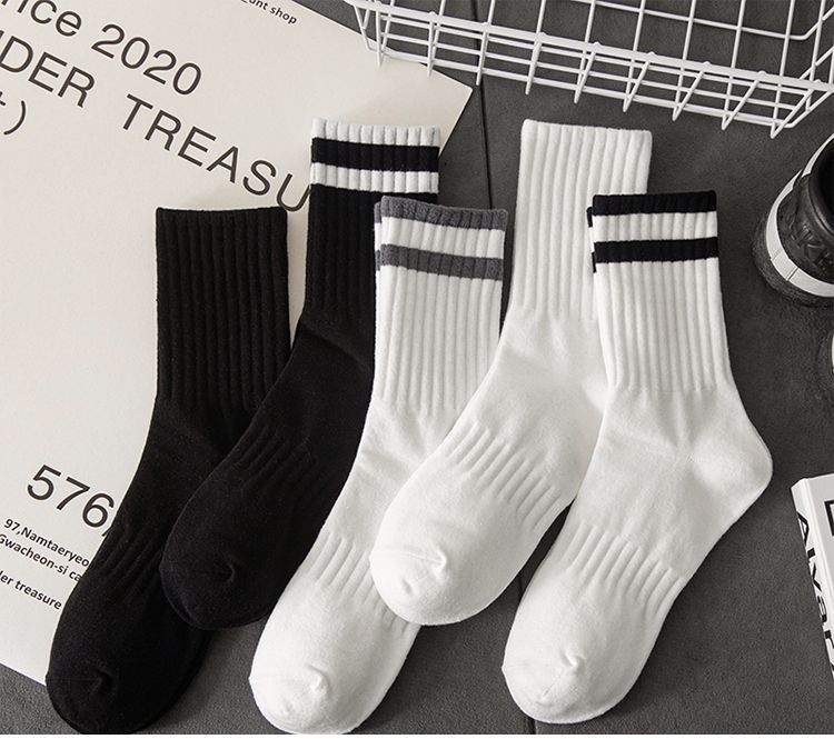 Socks Men's Autumn Spring and Autumn New Solid Color Casual All-match Sports Style Basketball Fashionable Socks Comfortable Men's Mid-tube Socks Rebel