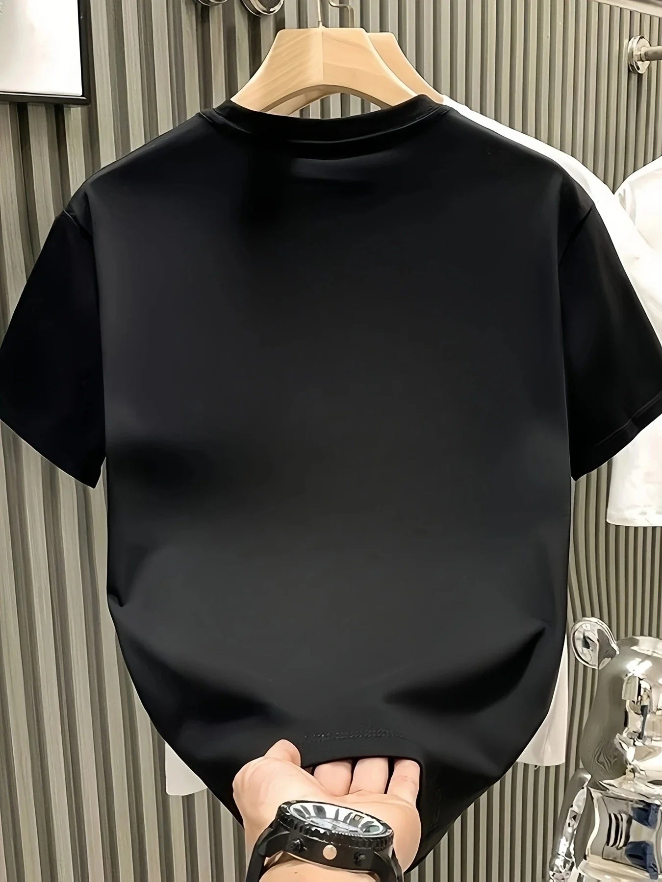 2026 model 100% cotton T-shirt for men and women. Suitable for daily exercise and casual wear. Loose-fitting short sleeves. Rebel