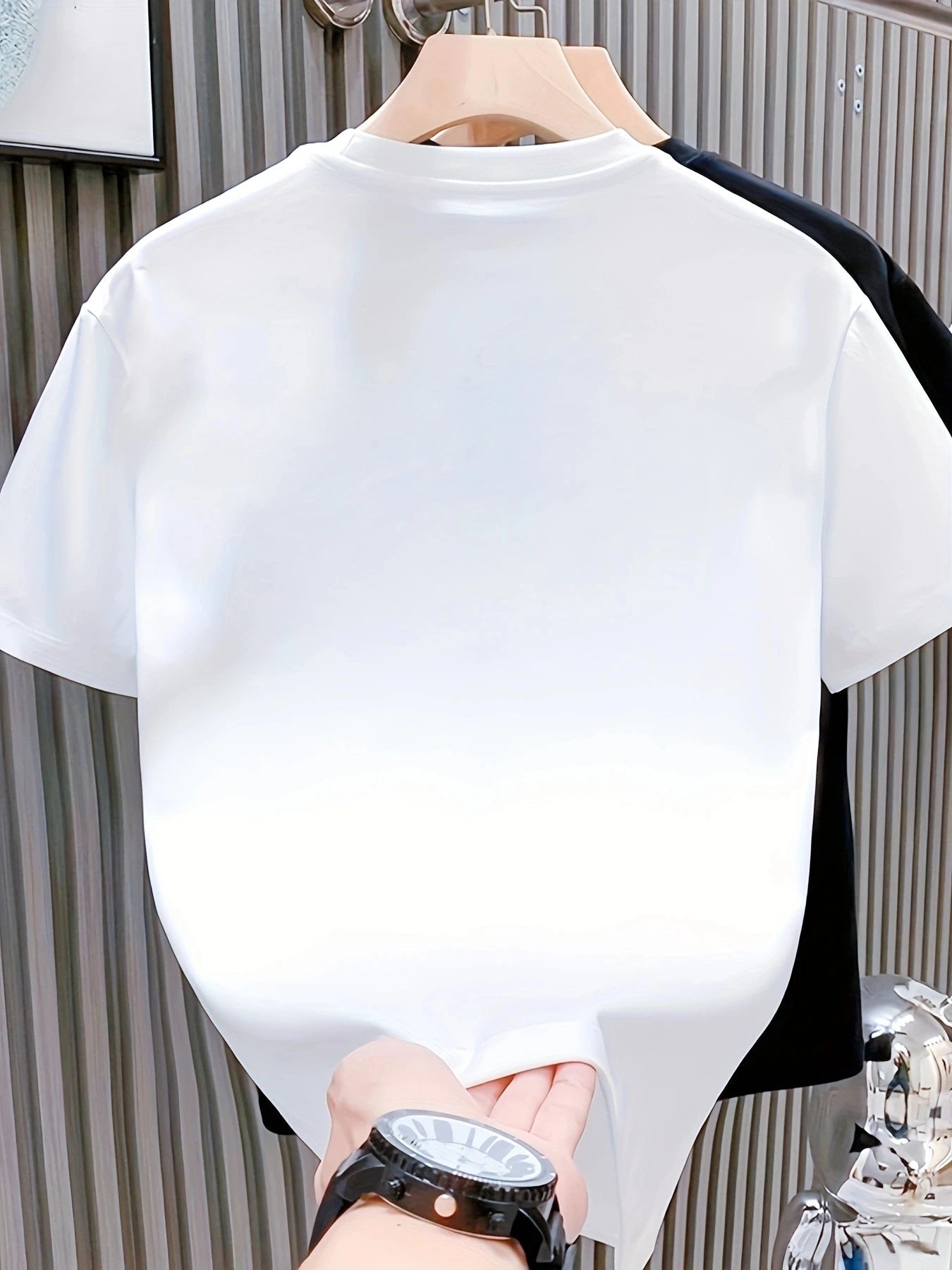 2026 model 100% cotton T-shirt for men and women. Suitable for daily exercise and casual wear. Loose-fitting short sleeves. Rebel